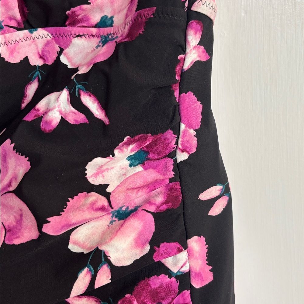Lands’ End Floral Black and Pink Women's Tankini Bathingsuit Swim Top Size 8 - Picture 4 of 7